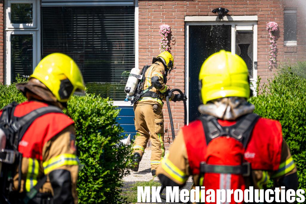 Veel schade door brand in tussenwoning Adriaen Janszstraat Rotterdam