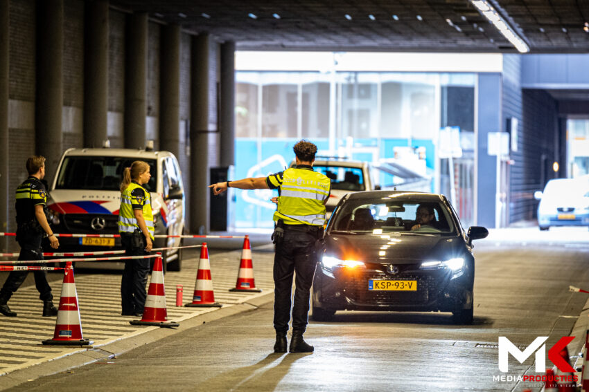 Grootschalige handhavingsactie tegen overlast op Zuidplein, 163 bekeuringen | Zuidplein Rotterdam (uitgelicht)