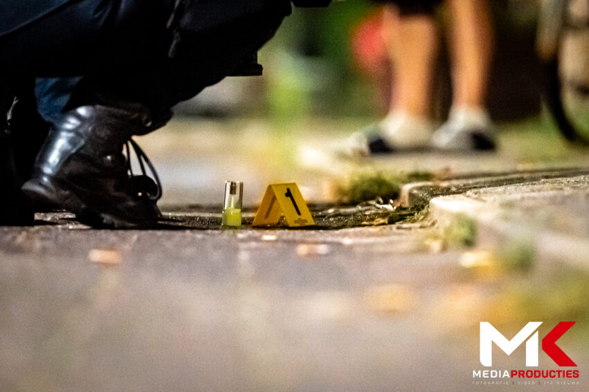 Schietincident in woning, één persoon lichtgewond | Dilledonk-Zuid Spijkenisse (uitgelicht)