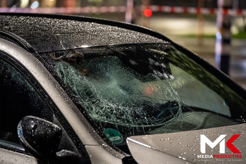 Fietser aangereden en meters door de lucht geslingerd | Blaak Rotterdam (uitgelicht)