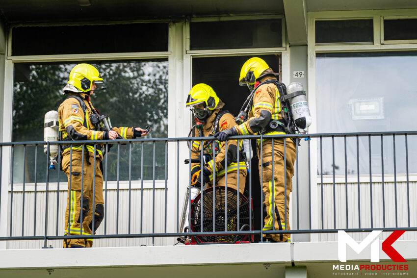 Pannetje op vuur veroorzaakt woningbrand Lodijk | Rotterdam (uitgelicht)