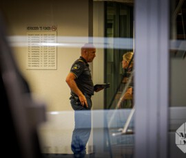 Foto: MK Mediaproducties Gewapende overval in flatwoning, verdachten vluchten zonder buit | Prinsenlaan Rotterdam (2)