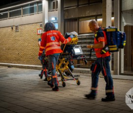 Foto: MK Mediaproducties Steekpartij in woning zorgt voor gewonden en aanhouding | Purmerhoek Capelle aan den IJssel (4)