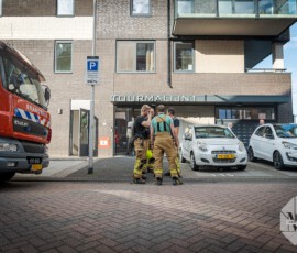 Foto: MK Mediaproducties Wooncomplex opnieuw ontruimd na CO-melding | Drierivierenlaan Ridderkerk (7)