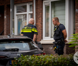 Persoon neergestoken bij ruzie tussen twee groepen, verdachte aangehouden | Flakkeesestraat Rotterdam (1)