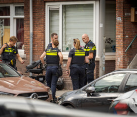 Persoon neergestoken bij ruzie tussen twee groepen, verdachte aangehouden | Flakkeesestraat Rotterdam (2)
