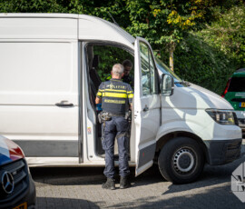 Foto: MK Mediaproducties Pakketbezorger steekt bewoner na ruzie over bezorging | Tonnekreek Rotterdam (3)