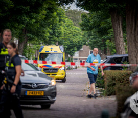 Persoon neergestoken bij ruzie tussen twee groepen, verdachte aangehouden | Flakkeesestraat Rotterdam (5)