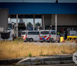 Foto: MK Mediaproducties Persoon bekneld bij trailer, Mobiel Medisch Team ter plaatse | Luxemburgweg Europoort (5)