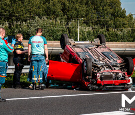 Personenauto over de kop na aanrijding, parallelbanen dicht | A15 Charlois Rotterdam (1)