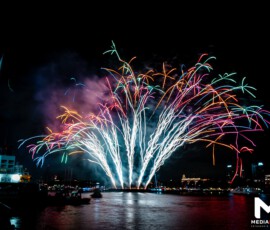 Wereldhavendagen 2026: Spektakelaire vuurwerkshow bij Erasmusbrug Rotterdam (2)