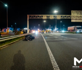 Motorrijder zwaargewond bij valpartij, traumahelikopter landt op A4 | Vondelingenplaat Rotterdam (2)