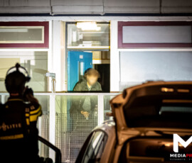 Foto: MK Mediaproducties Arrestatieteam ingezet na melding vuurwapen, verdachte aangehouden | Reijerweg Ridderkerk (4)