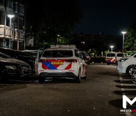 Explosie bij ingang portiekflat, deur en ruiten beschadigd | Brautigamstraat Rotterdam (4)