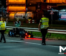 Motorrijder zwaargewond bij valpartij, traumahelikopter landt op A4 | Vondelingenplaat Rotterdam (5)