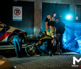 Foto: MK Mediaproducties Man overleden tijdens aanhouding op de Vaarnerkamp, Rijksrecherche doet onderzoek | Vaarnerkamp Rotterdam (5)
