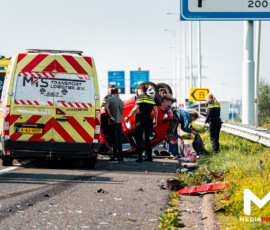 Personenauto over de kop na aanrijding, parallelbanen dicht | A15 Charlois Rotterdam (6)