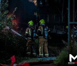 Grote brand in vrijstaande woning, brandstichting niet uitgesloten | 's-Gravenweg Rotterdam (6)