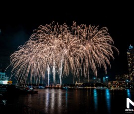 Wereldhavendagen 2026: Spektakelaire vuurwerkshow bij Erasmusbrug Rotterdam (6)