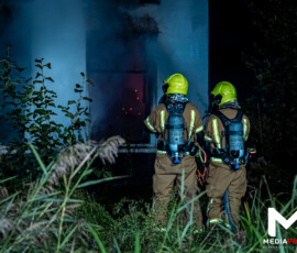 Grote brand in vrijstaande woning, brandstichting niet uitgesloten | 's-Gravenweg Rotterdam (9)