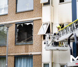 Grote brand in appartementencomplex, bewoner kan niet terugkeren | Bevelandsestraat Rotterdam (uitgelicht)