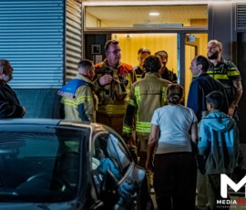 Foto: MK Mediaproducties Middelbrand gealarmeerd in flatwoning, oorzaak pannetje op vuur | Tomatenplein Zwijndrecht (uitgelicht)
