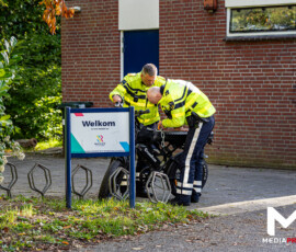 Aanrijding taxibusje en fatbike, één vrouw mogelijk beenbreuk | De Enk Rotterdam (4)